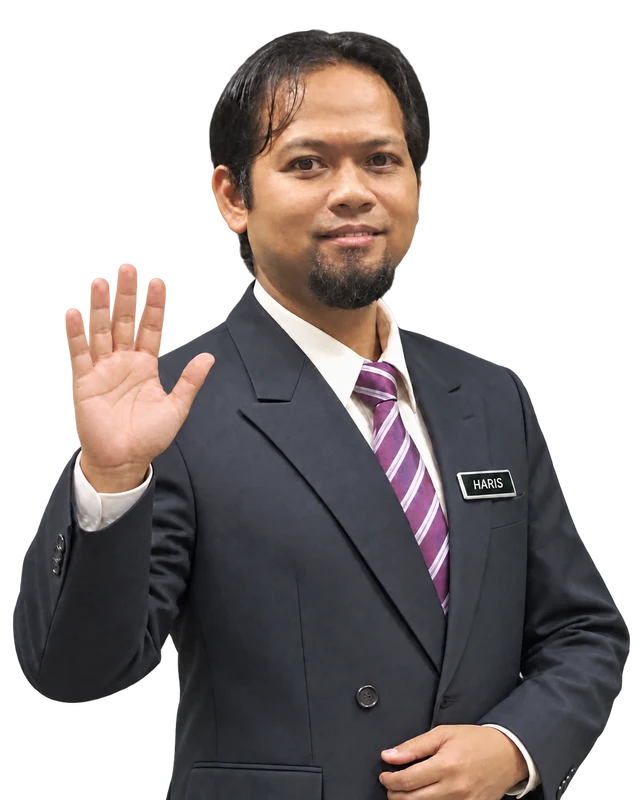 Cikgu Haris Harun tersenyum sambil memberi salam